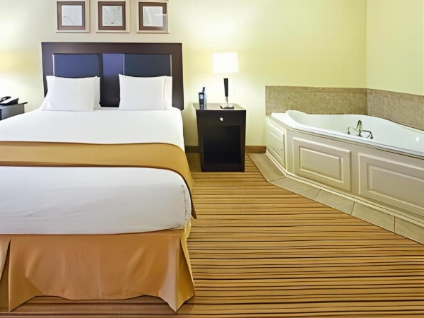 Holiday Inn Express Hotel And Suites Shreveport-West image 23