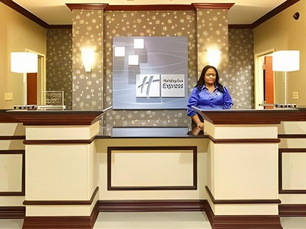 Holiday Inn Express Hotel And Suites Shreveport-West image 30